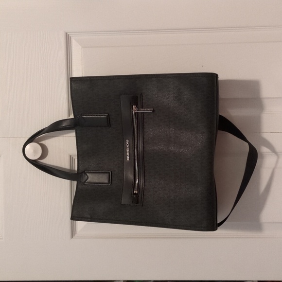 Michael kors XL Black travel/ business tote - Picture 1 of 7